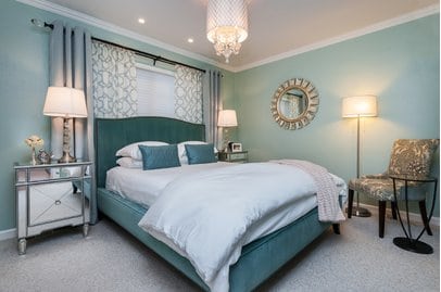 turquoise bedroom